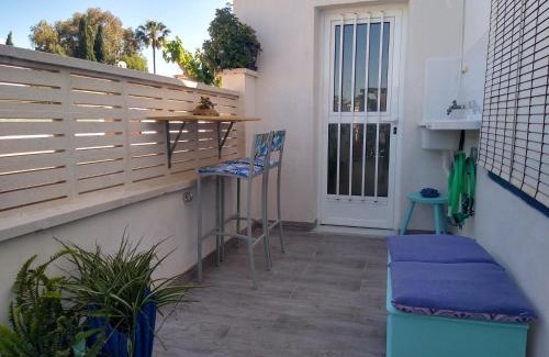 Santiago de la Ribera House | La Isla habitacion independiente con baño privado y jardín