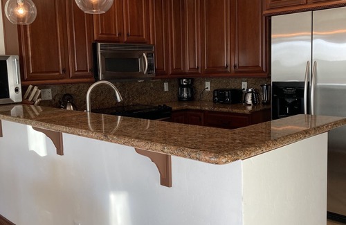 La Jolla Apartment | La Jolla Condo in the Village, elegance with comfort
