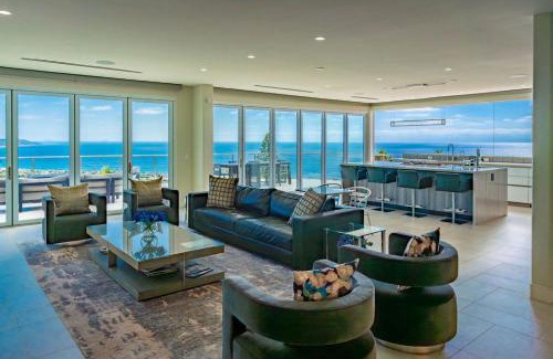 Muirlands House | La Jolla Paradise with Ocean Views Pool and Spa