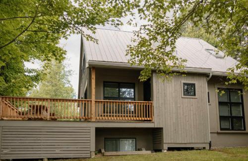 Saint Ferreol les Neiges Ski Chalet | La Jumelle d'en bas - 5 chambres - 15 personnes