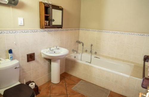 Maluti a Phofung House | La La Nathi Country Guesthouse