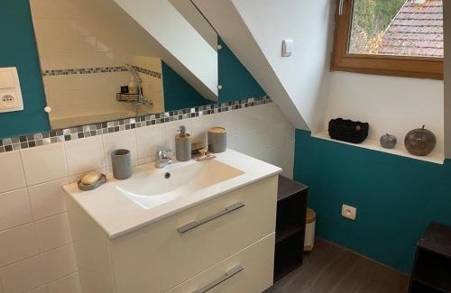 Les Angles-sur-Correze House | La Libellule