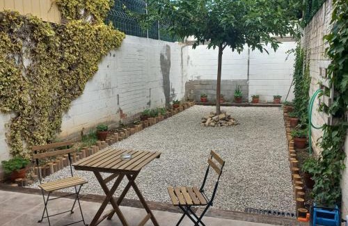 Vila-sana Apartment | La Llacuna