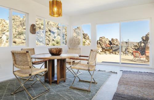 Panorama Heights House | La Luna Azul - Privacy in the Boulders with Hot Tub & Fire Pit home