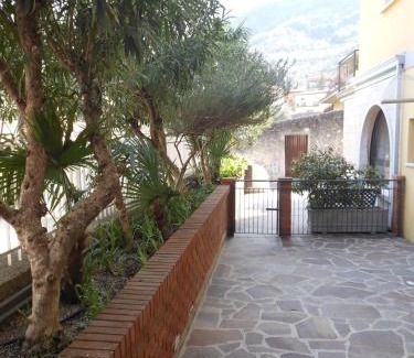 Malcesine Old Town Apartment | La Madrugada