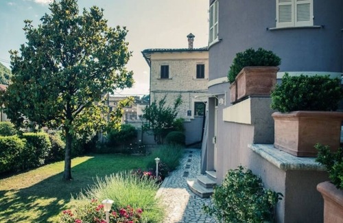 Arrone Apartment | La Magnolia Apartments as at home