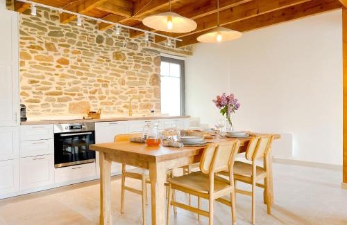 Saint-Georges-de-Grehaigne House | La Maison de Léon