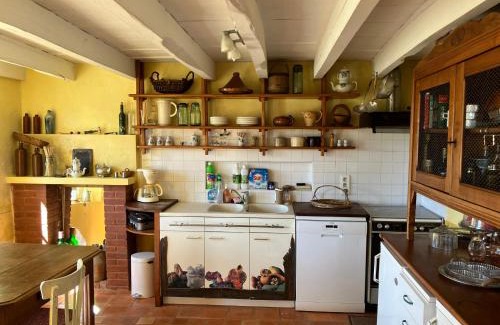 La Chapelle Montbrandeix House | La Maison de la Treille