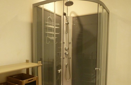 Saint-Menoux Cottage | la maison aux arcades