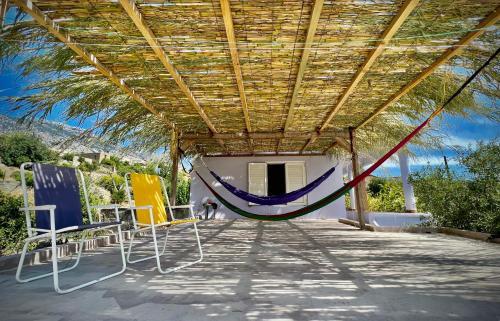 Zaros House | La Maison Bleue