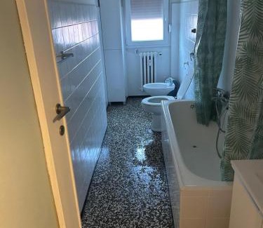 Corsico Apartment | La Maison Bleue Sul Naviglio