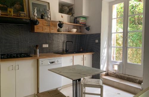 Les Eyzies House | La Maison Carrée - Villa de charme - Clim & Piscine chauffée