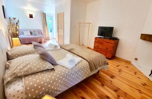 Empurany House | La Maison d'Hortense