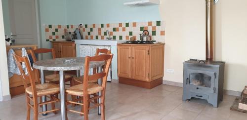 Cazes-Mondenard House | La Maison d'Onésiphore