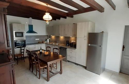 Saint-Pierre-de-Bat House | La maison de Maitre Meunier