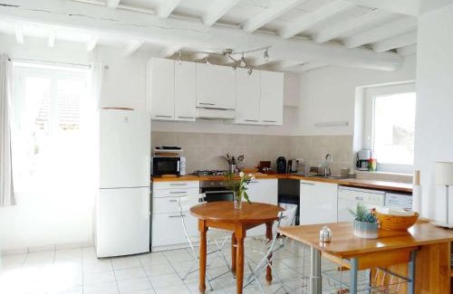 Gimeaux House | La Maison de Thuy - Gîte en Auvergne