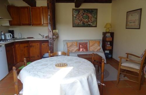 Fources House | La Maison des Cornières