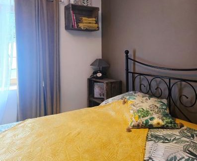 Crouzilles House | La Maison des Oiseaux