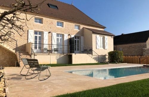 Puligny-Montrachet House | La Maison Deveney Mars