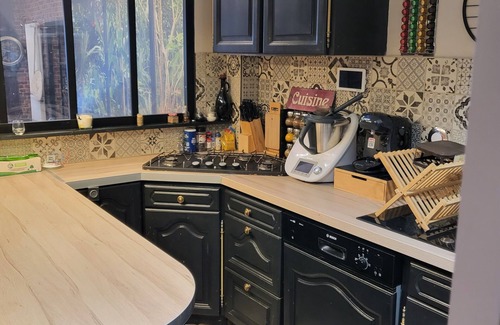 Carhaix-Plouguer House | La Maison du Bonheur