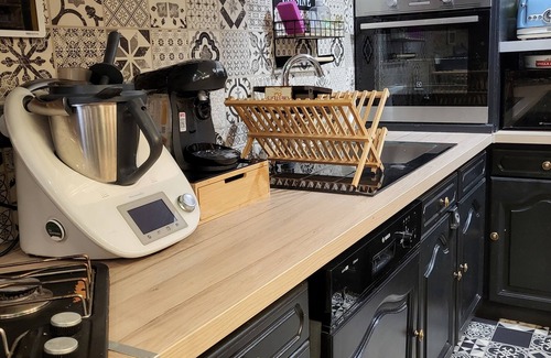 Carhaix-Plouguer House | La Maison du Bonheur