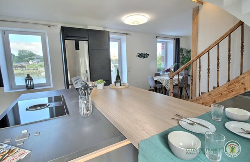 Tredarzec House | La Maison du Pont - Tredarzec