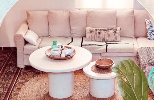 Vauvert House | La Maison du Trident en Camargue Piscine et Jacuzzi