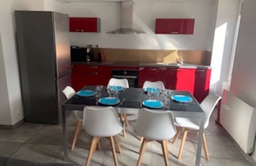 Clecy House | La Maison Fuchsia