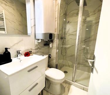 Montreuil Apartment | La Maison Hugo