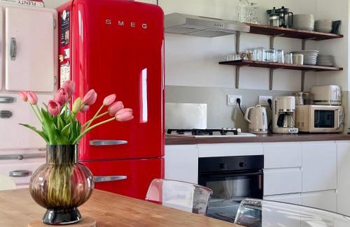 Saint-Come-de-Fresne House | La Maison Rose - Côté Terre by Melrose