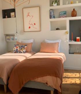 Notre-Dame du Mont Bed & Breakfast | La Maison Vague