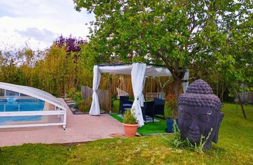 Les Garennes-sur-Loire House | La maisonnette de Joséphine