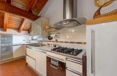 Pont-Saint-Martin Apartment | La Mansarda del Viaggiatore