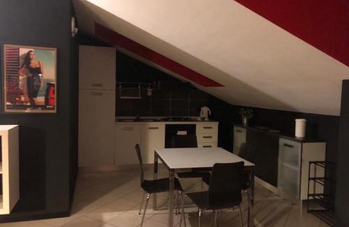 Asti Apartment | La mansarda