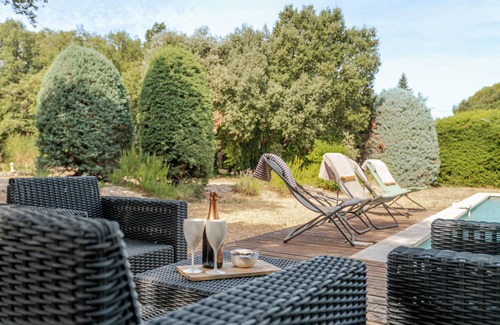 Bonnieux Villa | La Mathilde – Bonnieux Villa with Pool and Private Tree-Top Adventure