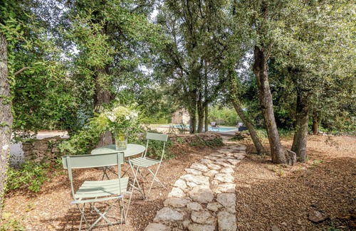 Bonnieux Villa | La Mathilde – Bonnieux Villa with Pool and Private Tree-Top Adventure
