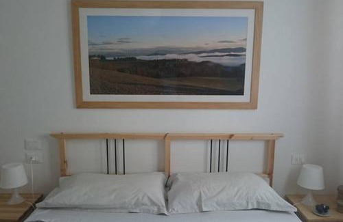 Montespertoli Apartment | La Medialuna