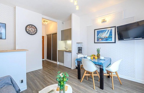 La Trinite-sur-Mer Apartment | La Meunerie by Interhome