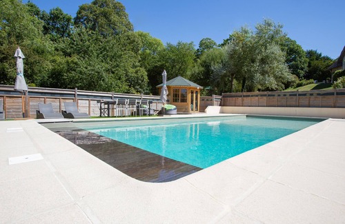 Manerbe Cottage | La Moutinière 4*, luxurious Norman house with swimming pool, 25mn from Deauville