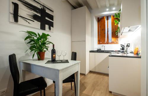 Siena City Centre Apartment | La Nicchia Apartment- Centralissimo
