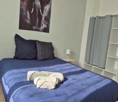 Chateaudun Apartment | La parenthèse, appartement avec balcon