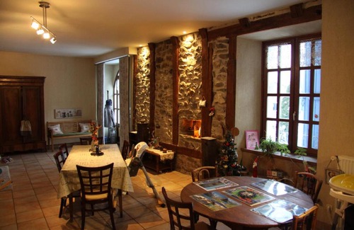 Saint-Hostien House | La Parenthese insolite