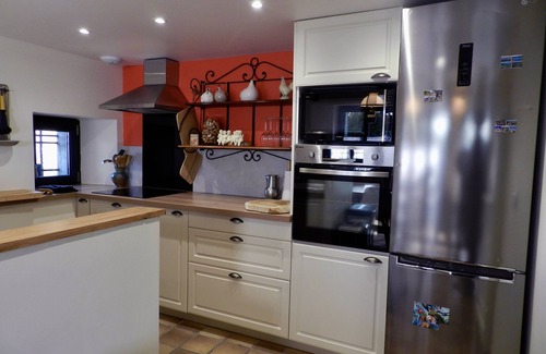 Genouillac House | La Part des Anges - Gîte de Village- Idéal Pour des Vacances à Plusieurs