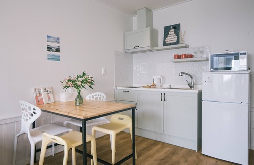 Jungmun Bed & Breakfast | La Pause B&B