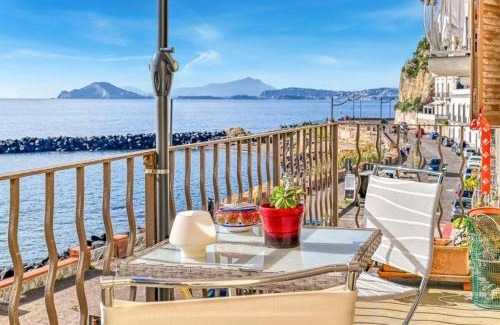 Pozzuoli Apartment | La Perla Flegrea