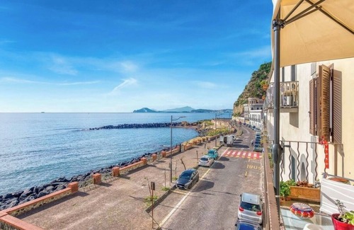 Pozzuoli Apartment | La Perla Flegrea n“Luxury Experience “