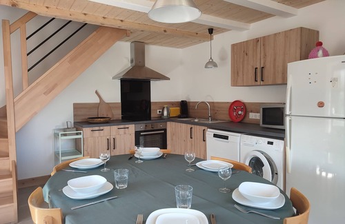 Avignon-les-Saint-Claude House | La Petite Maison