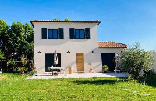 Paluds de Noves Villa | La Petite Bastide en Provence