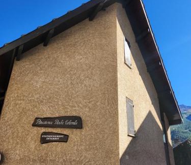 Monetier-les-Bains Apartment | La Petite Corneille - a chic and central studio.