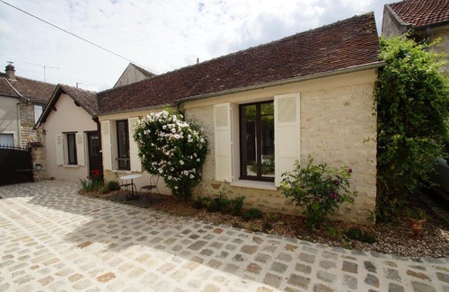 Moret-sur-Loing House | La Petite Madame